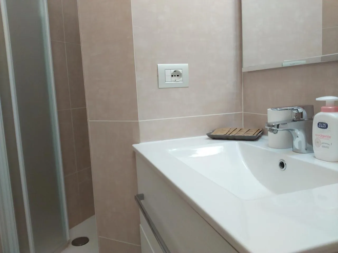 Apartament Kibilu - Via Abetone Mediolan 0*,  Włochy